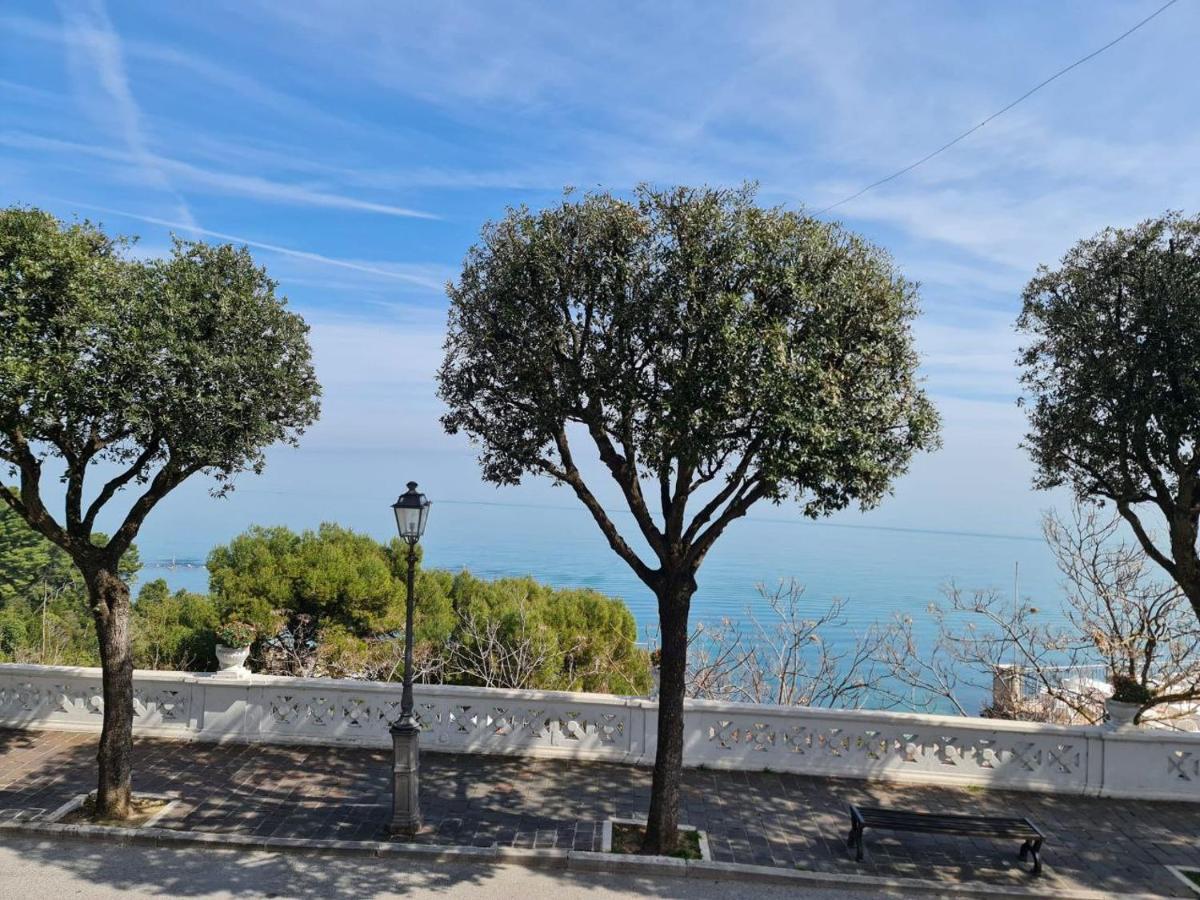 Affittacamere Dei Desideri Numana Exteriör bild